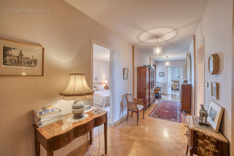Superbe appartement de 115m2 vue lac à thonon les bains - photo 2