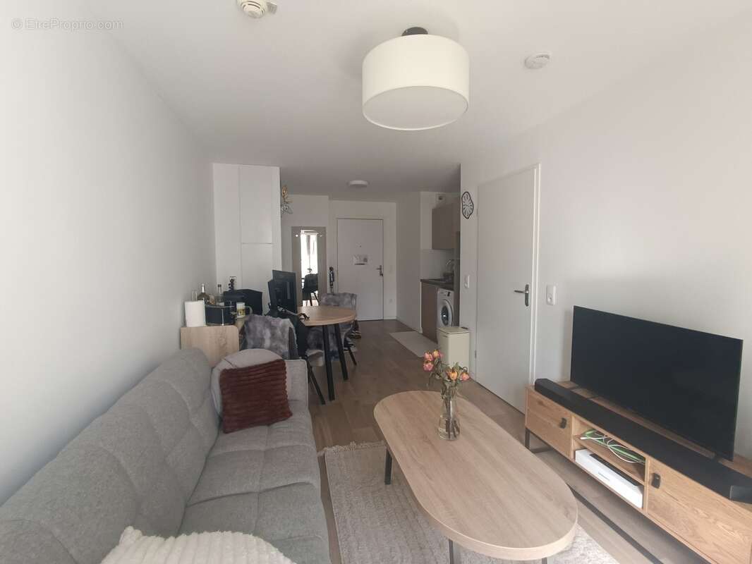 Saint-Ouen (93400) – T2 de 40 m² (résidence services), meublé, PMR, DPE B, balcon – 5e/6 - photo 2