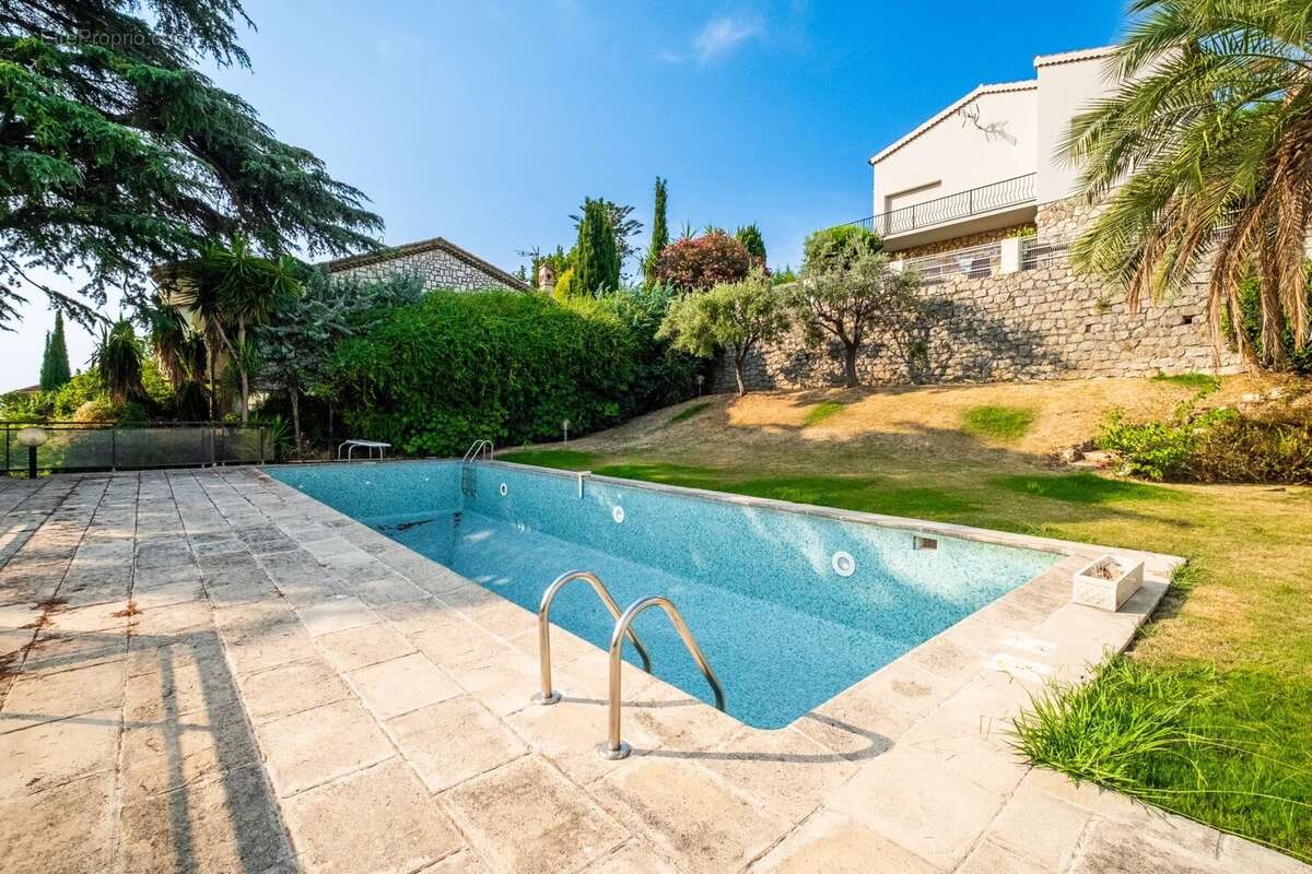 Nice ouest - villa d'exception - piscine - vue mer - jardin - photo 6