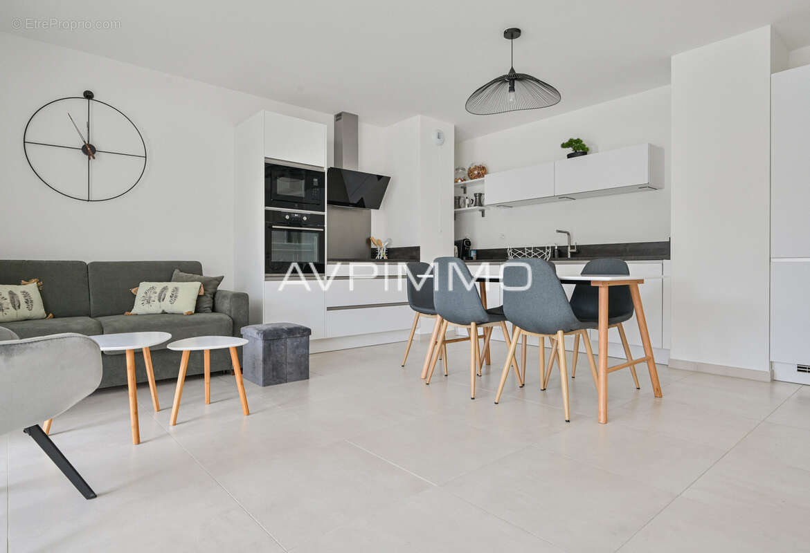 Appartement T4 avec jardin et terrasse à vendre aux Lecques   Saint-Cyr-sur-Mer à 80 m de la plage - photo 2