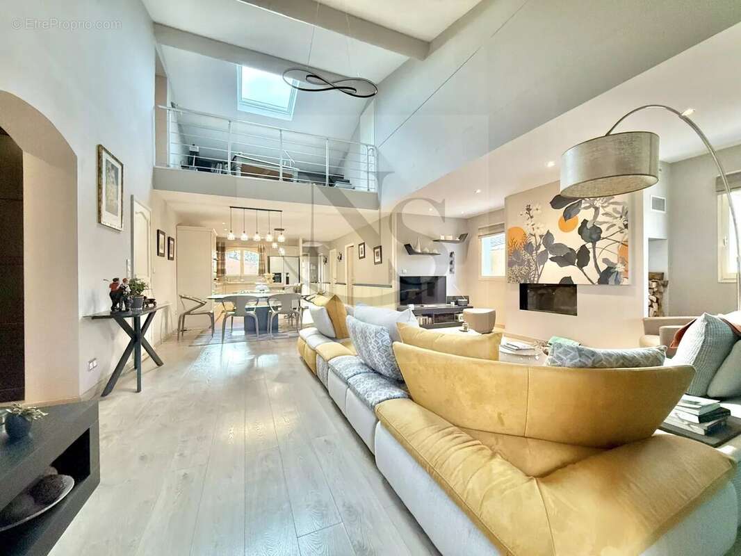 Maison à AIX-EN-PROVENCE