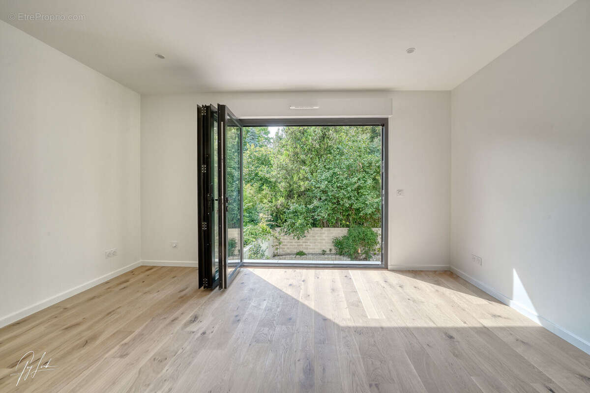 Photo 7 - Appartement à SURESNES