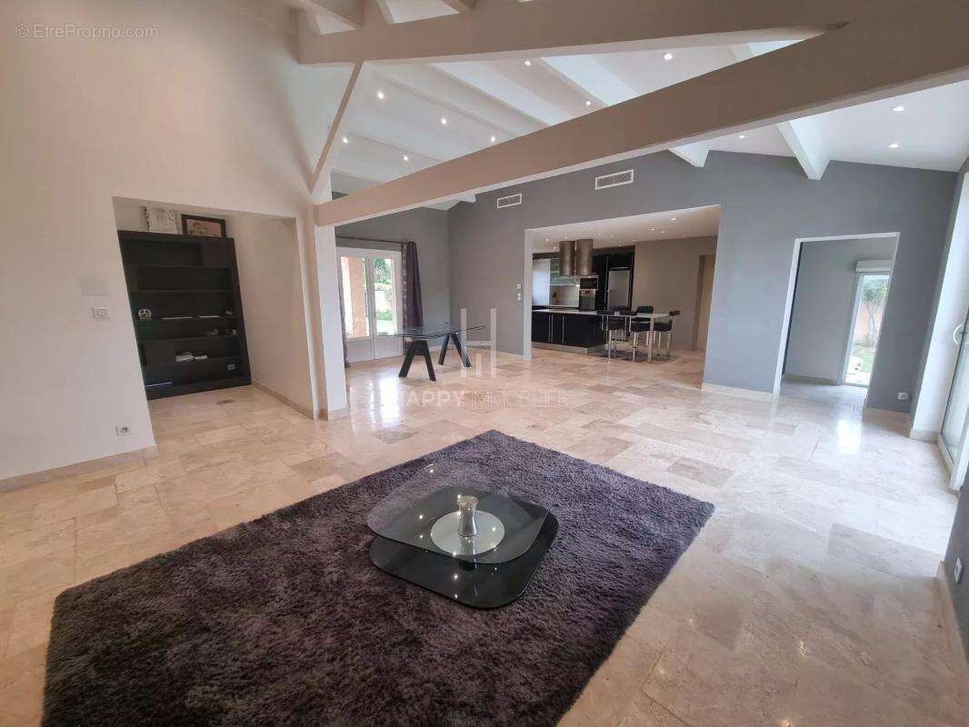 Maison sur 1300m2 de terrain au calme - photo 6