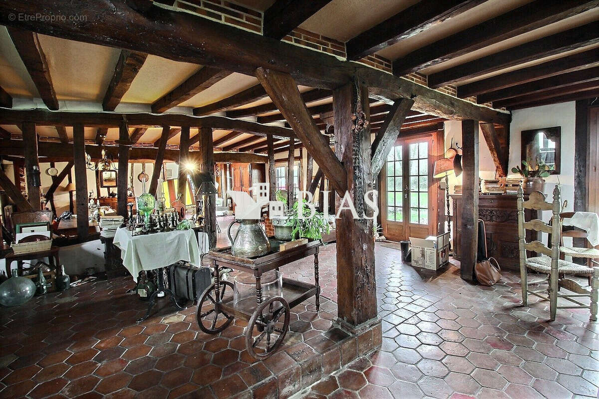 Maison à BEAUMONT-LE-ROGER