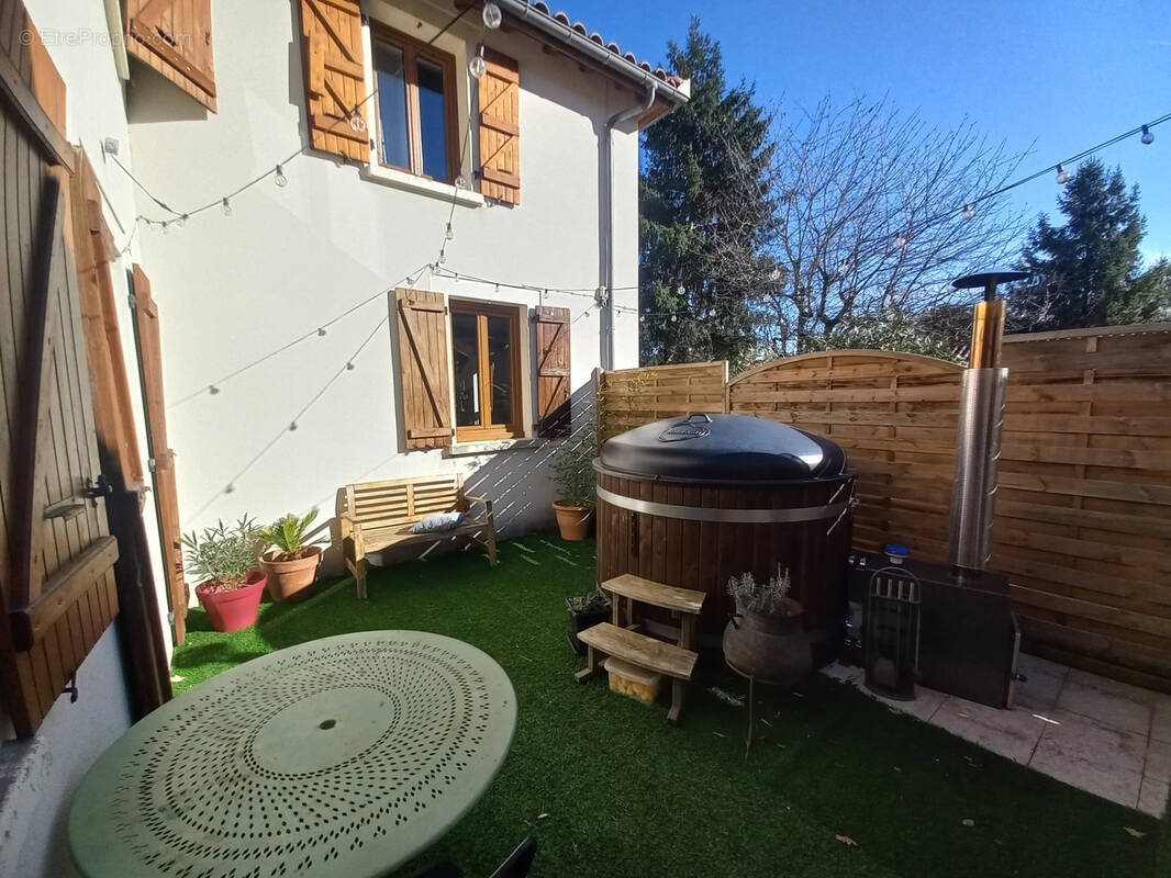 Maison à TRIE-SUR-BAISE