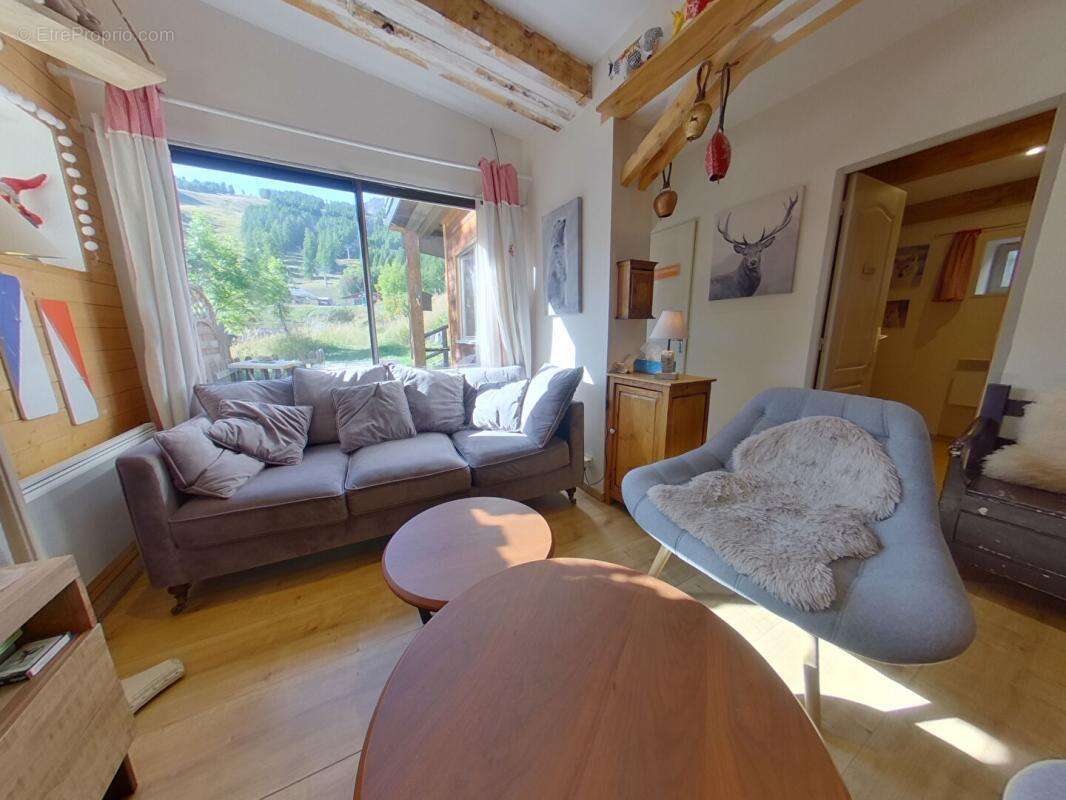 Appartement à LES THUILES