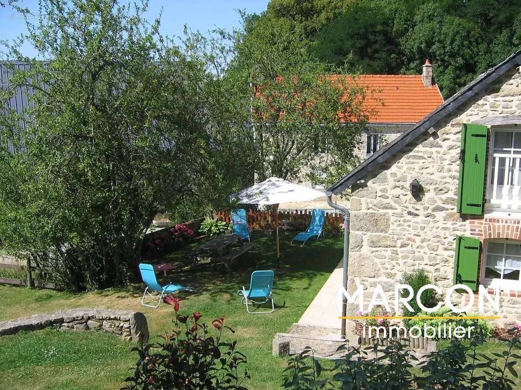Maison 289 m² à Ajain  - photo 40