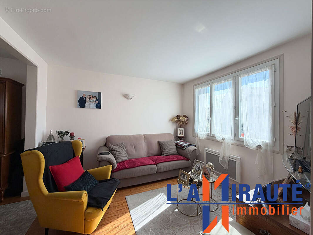 Maison à SARTROUVILLE