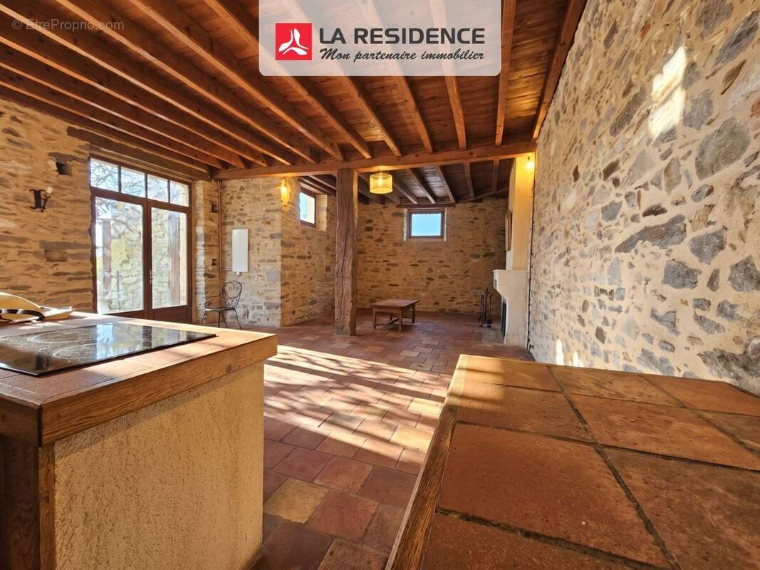 Maison 170 m² à Revel  - photo 2