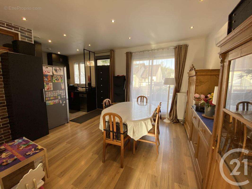 Maison à BONNEUIL-SUR-MARNE