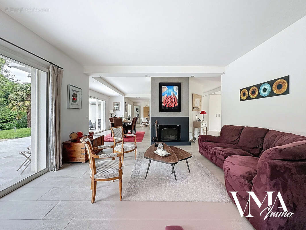 Maison à SAINT-CYR-AU-MONT-D'OR