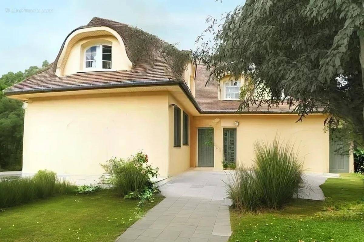 Maison à LIVRY-GARGAN