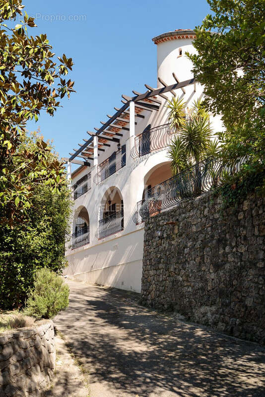 Maison à GRASSE