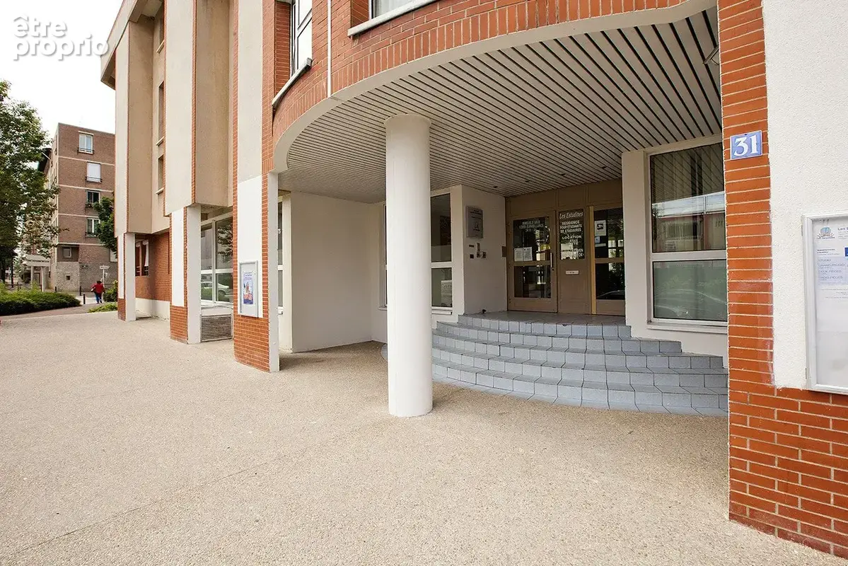 INVESTISSEMENT LOCATIF  Cergy  Résidence Étudiante Les Estudines Saint-Christophe - 5,24% de rentabilité - photo 8