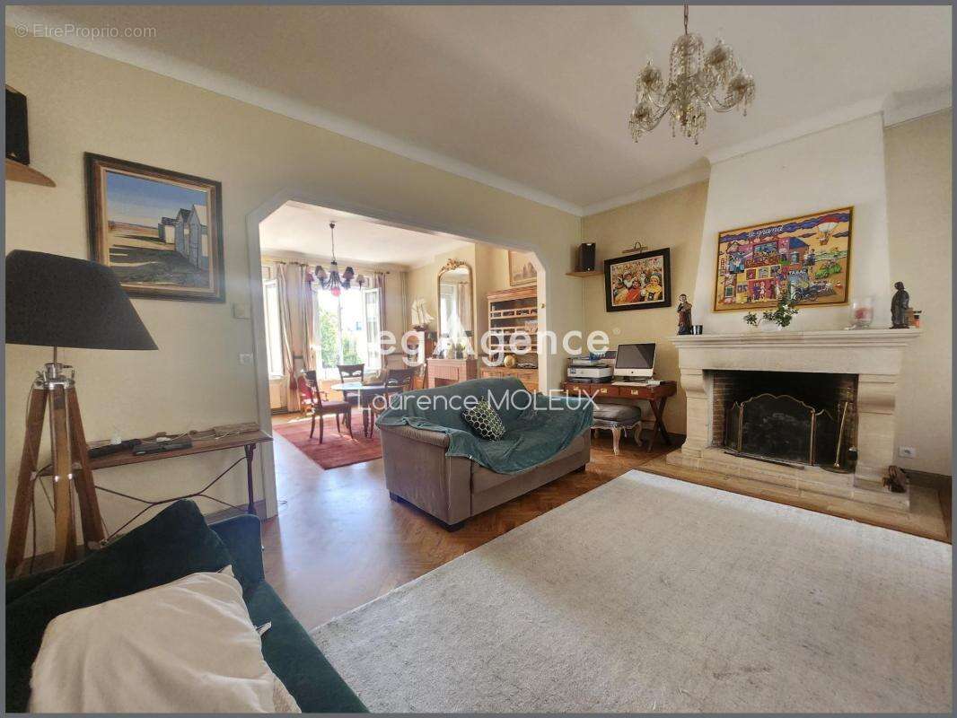 Maison 7 pièces - 245m2 - photo 3