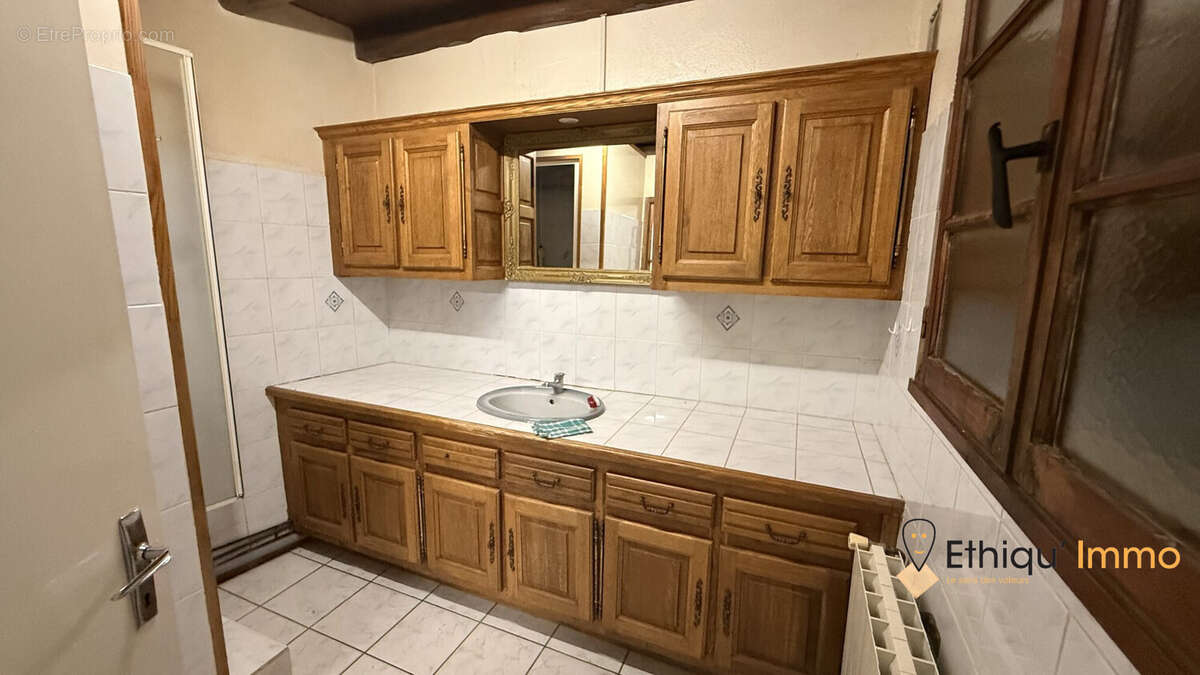 Maison à SOMMEVOIRE