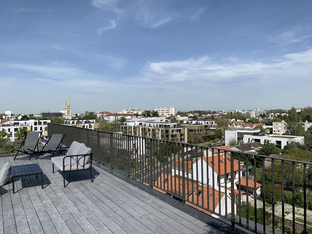 Appartement à BORDEAUX