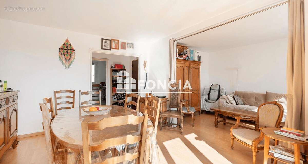 Appartement à EGLY