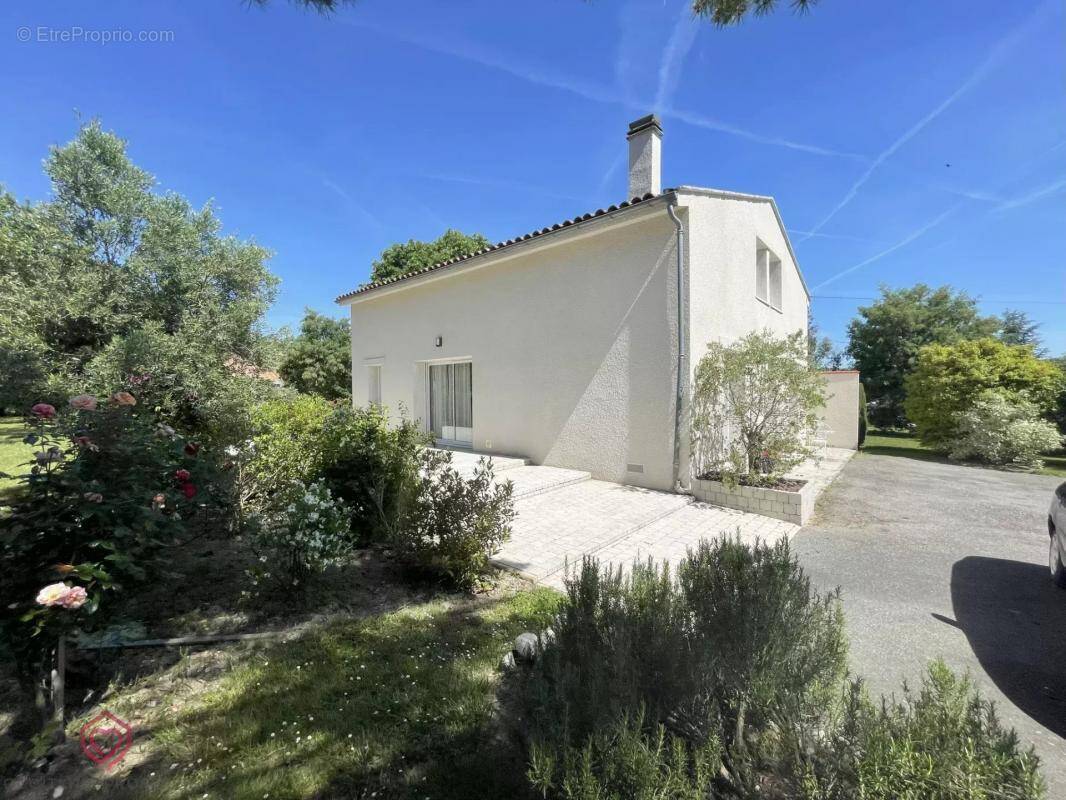 Maison à LEZAT-SUR-LEZE