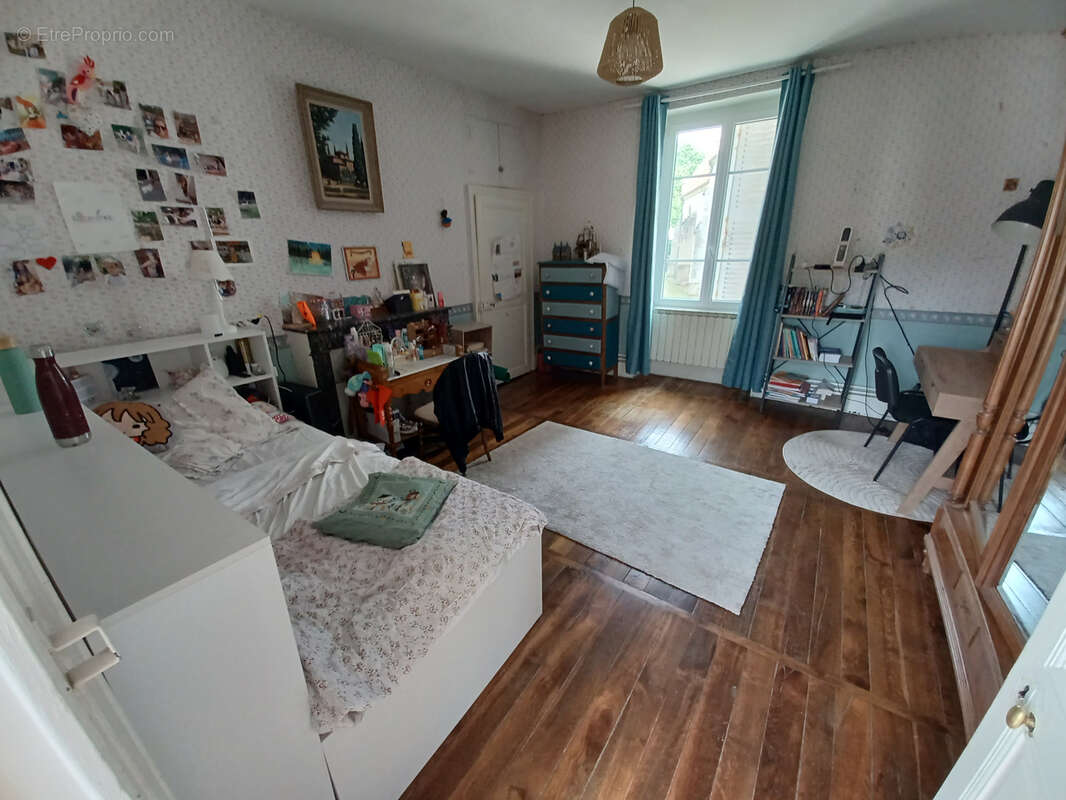 Maison à BEAUMONT-LA-FERRIERE