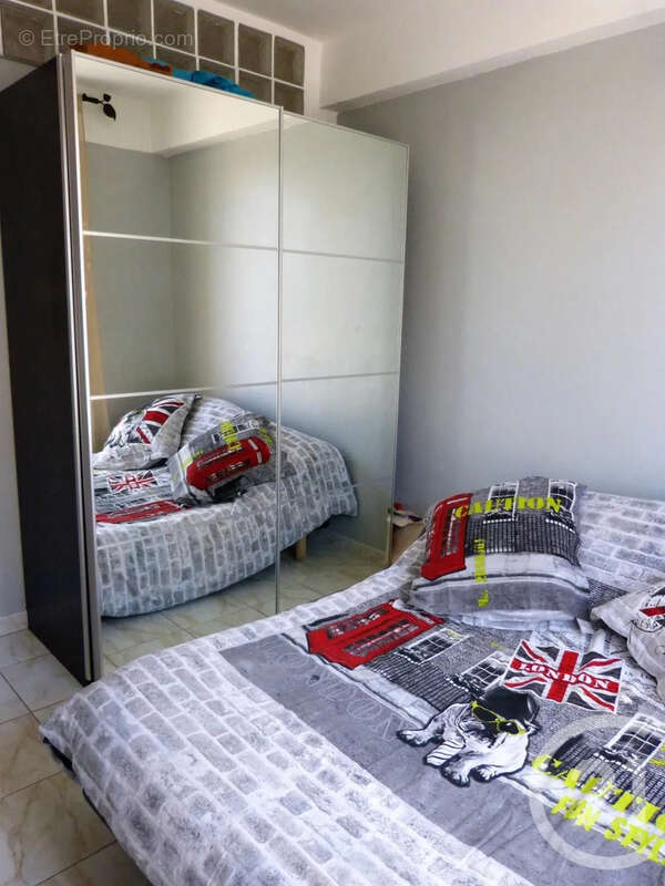 Appartement à MARSEILLE-5E