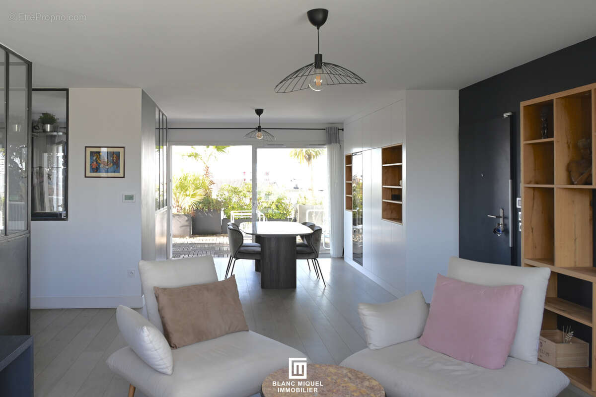 Appartement à BORDEAUX