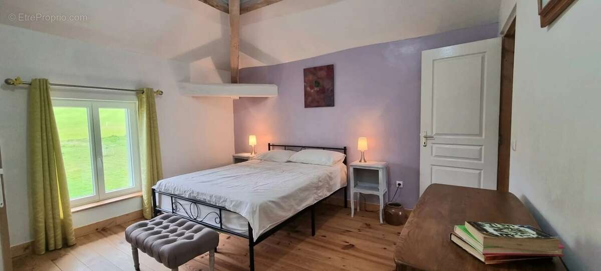 Maison à CASTELNAU-MONTRATIER
