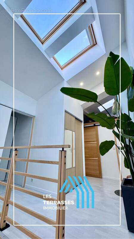 Maison à MONTELIMAR