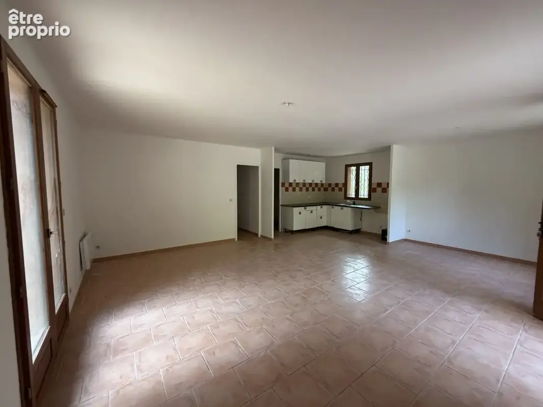 Maison 86 m² à Carces  - photo 3