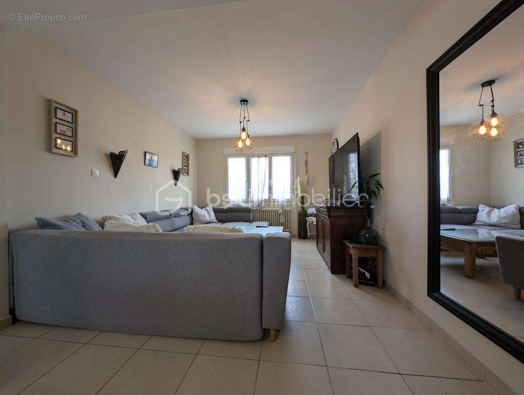 Maison à TOURLAVILLE