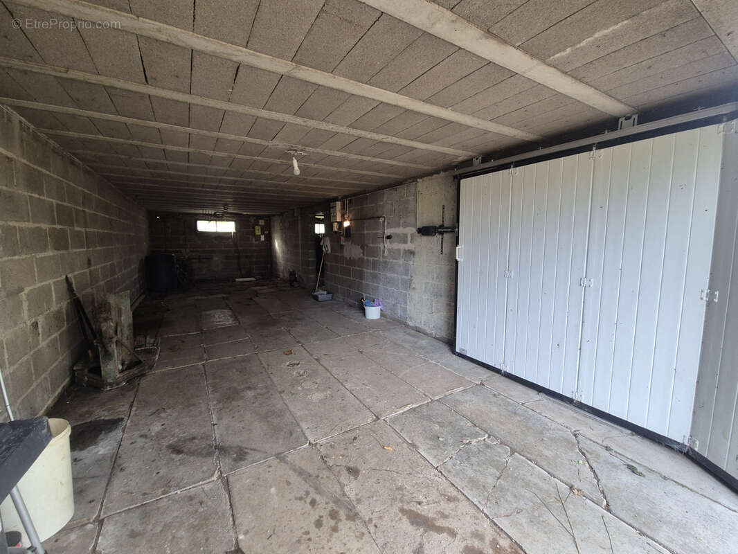 Maison à SAINT-JEAN-PIERRE-FIXTE