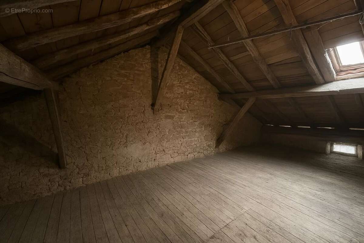 Maison 148 m² à Dournazac  - photo 3