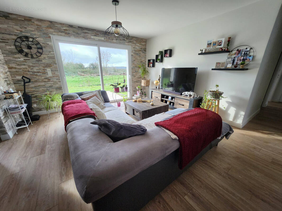 Maison à SAINT-HILAIRE-DE-RIEZ