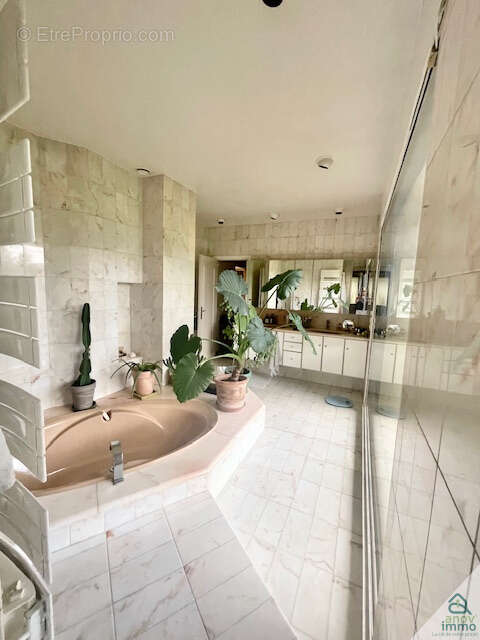 Maison à BOURG-EN-BRESSE