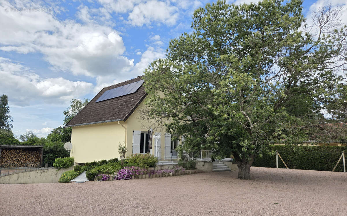 Maison à AVERMES