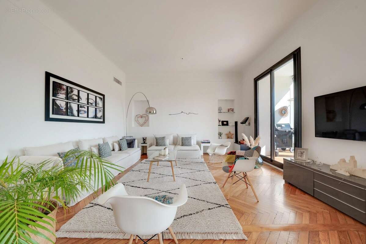Appartement à MARSEILLE-8E