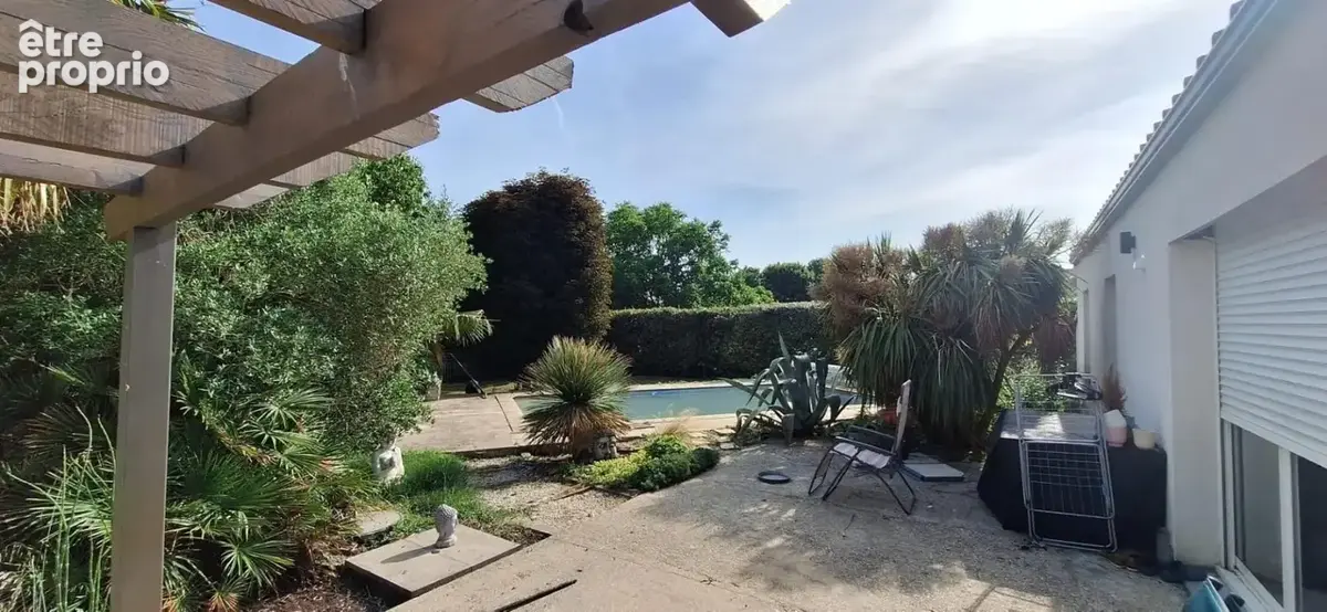Corpe (85) calme absolu villa 2009 plain pied grand confort avec piscine double garage sur 1068m² clos - photo 9