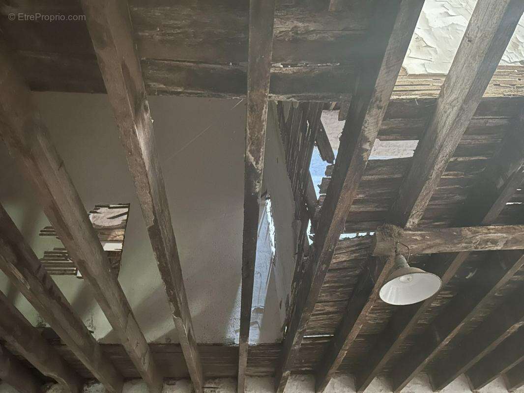 Appartement à PORT-D&#039;ENVAUX