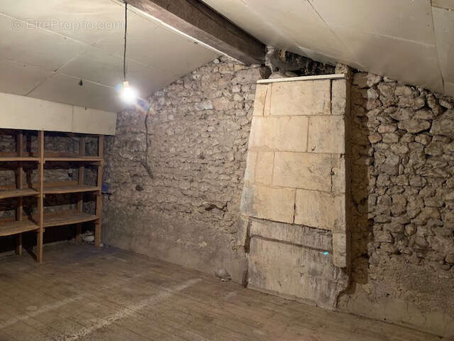 Maison à SAINT-THOMAS-DE-CONAC