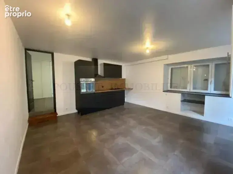 Joli appartement t2 en pierre de 45 m².  situation dans village medieval avec commerces et touristique de la vallee du lot (4670 - photo 2