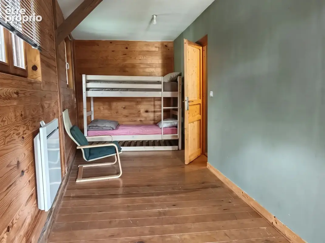 Chalet / mazot avec terrasse, jardin et parking – TANINGES - photo 5