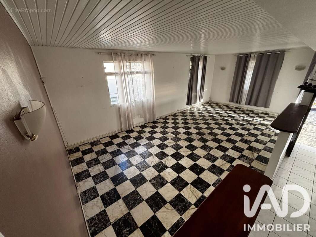 Photo 3 - Appartement à LE LAMENTIN