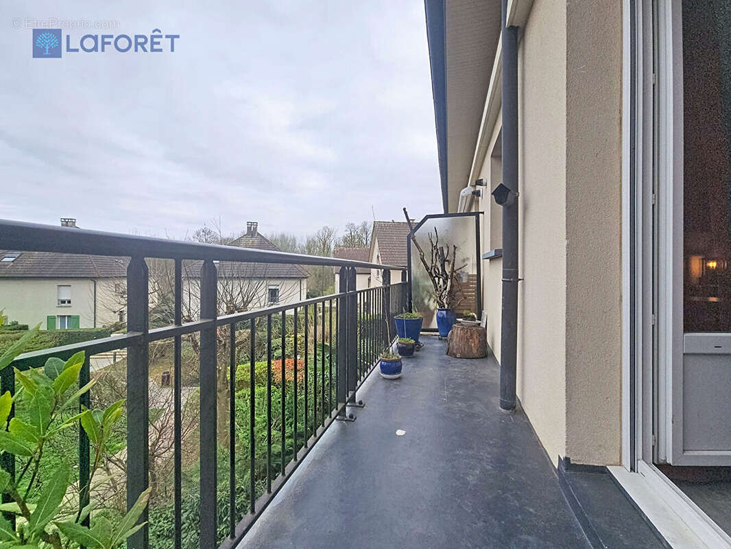 Appartement à CHESSY