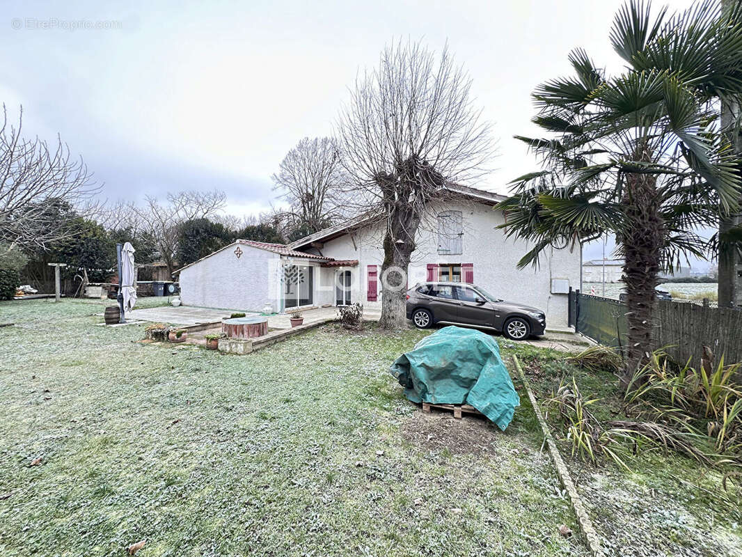 Maison à ESCATALENS