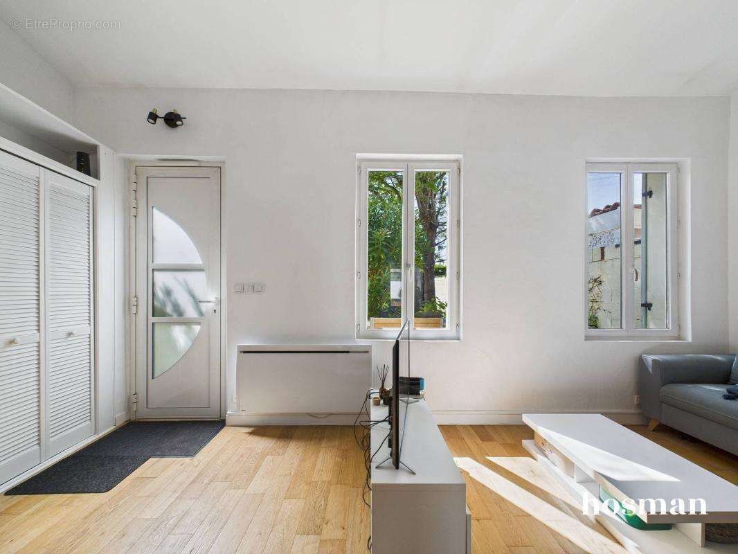 Superbe échoppe 4 pièces avec piscine, jardin et garage - Avenue de Montesquieu, Mérignac - photo 15