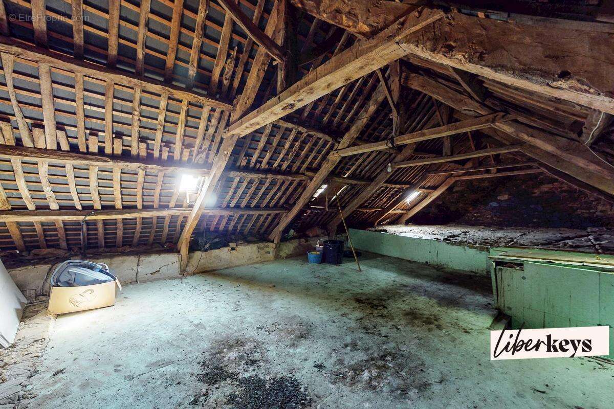 Maison en pierre de caractère – 140m² – Le Mené (Plessala) - photo 17
