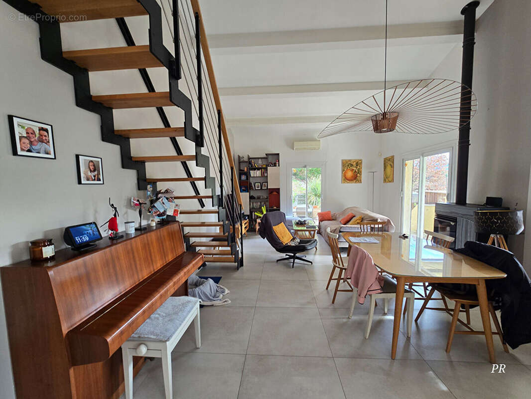 Maison à PEYPIN