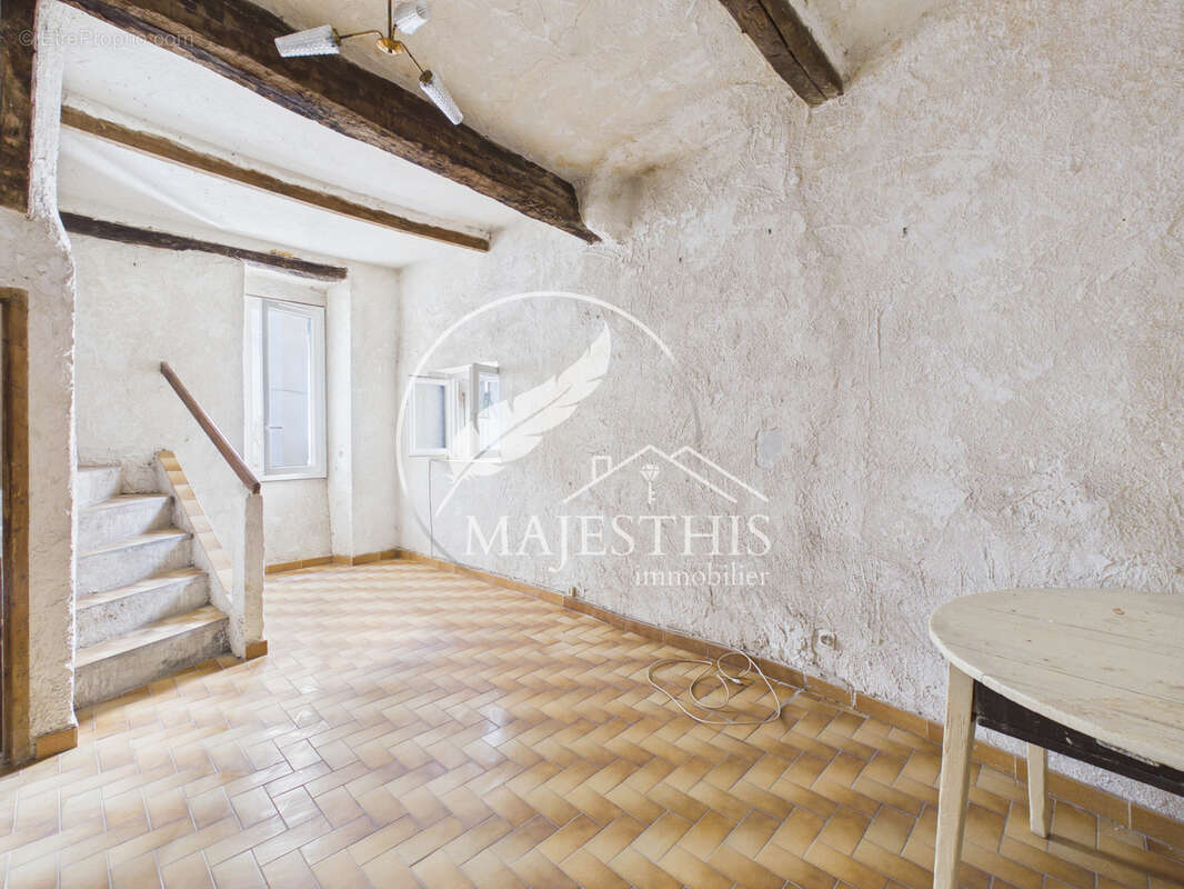 Maison de ville 70m2 a rehabiliter a pignans - photo 6