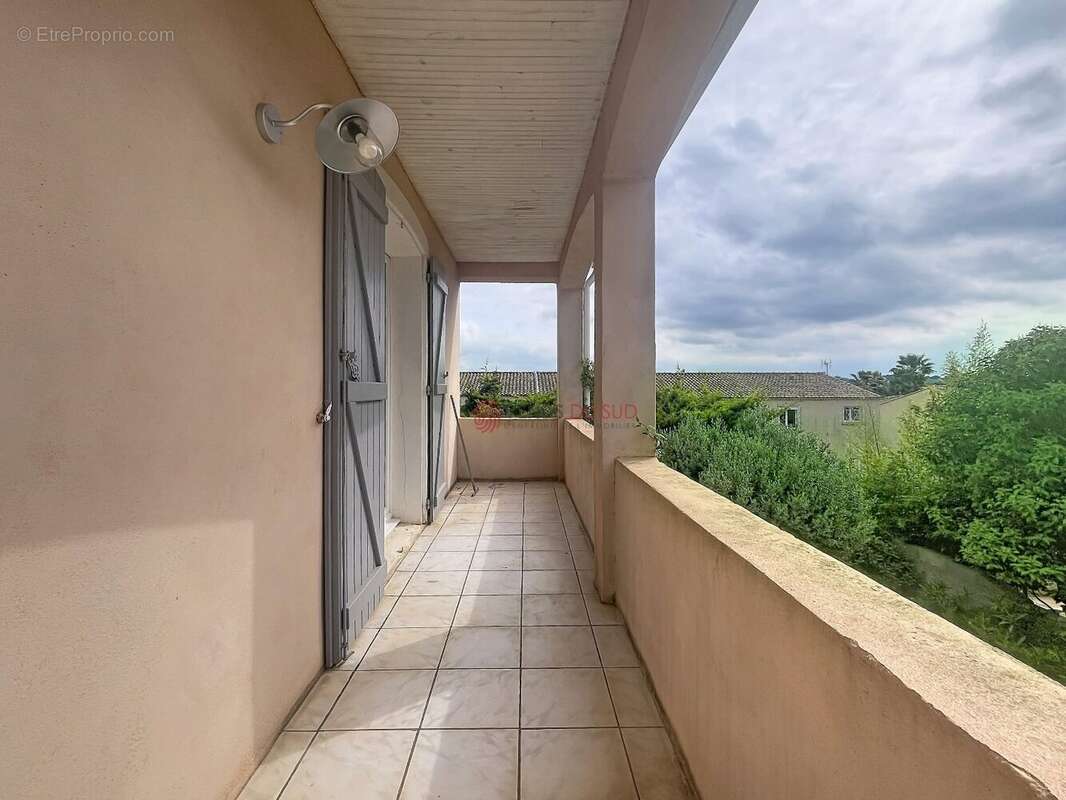 Maison à MONTADY