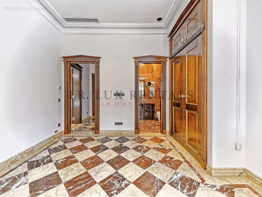 Maison à ANTIBES